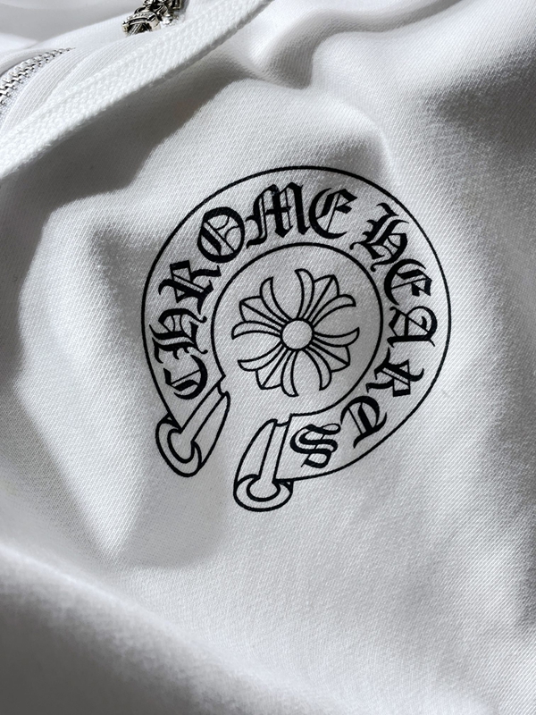 ブランドパーカー着用イメージ